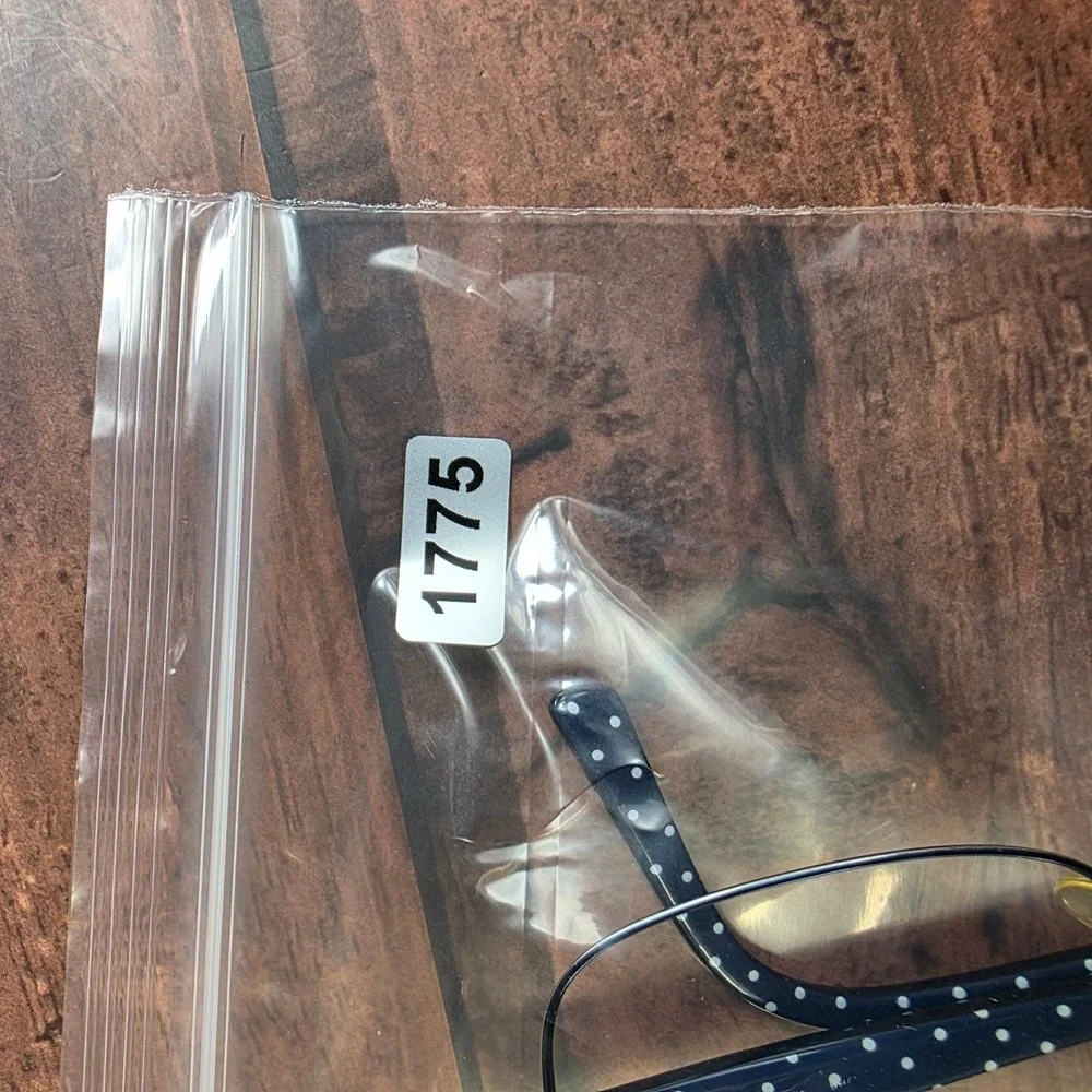 Kate Spade New York  Black Frame Polka Dot Temples‎ 52-17